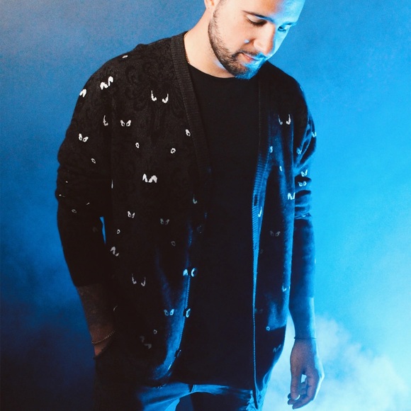 NWT Cakeworthy Disney Haunted Mansion Wallpaper Cardigan Size Medium Sweater - Picture 4 of 15